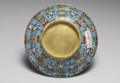 图片[3]-Copper dish in cloisonne enamels, Qing dynasty, Qianlong reign (1736-1795)-China Archive